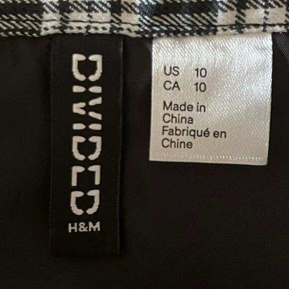 Divided H&M skirt mini plaid black white belted schoolgirl lined preppy size 10 - Picture 4 of 5